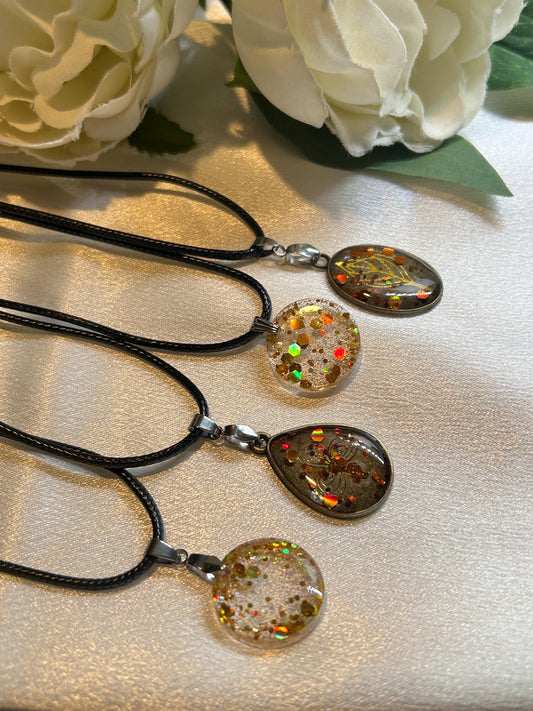 Resin pendant Autumn and Sparkle collection